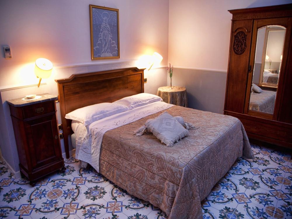 Experience Boutique Hotel - Villa Cimmino Castellammare di Stabia Extérieur photo